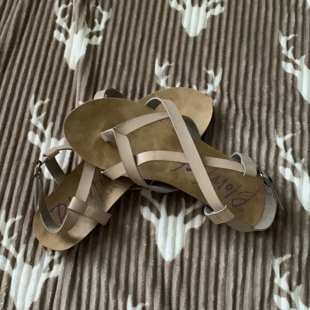 sandles